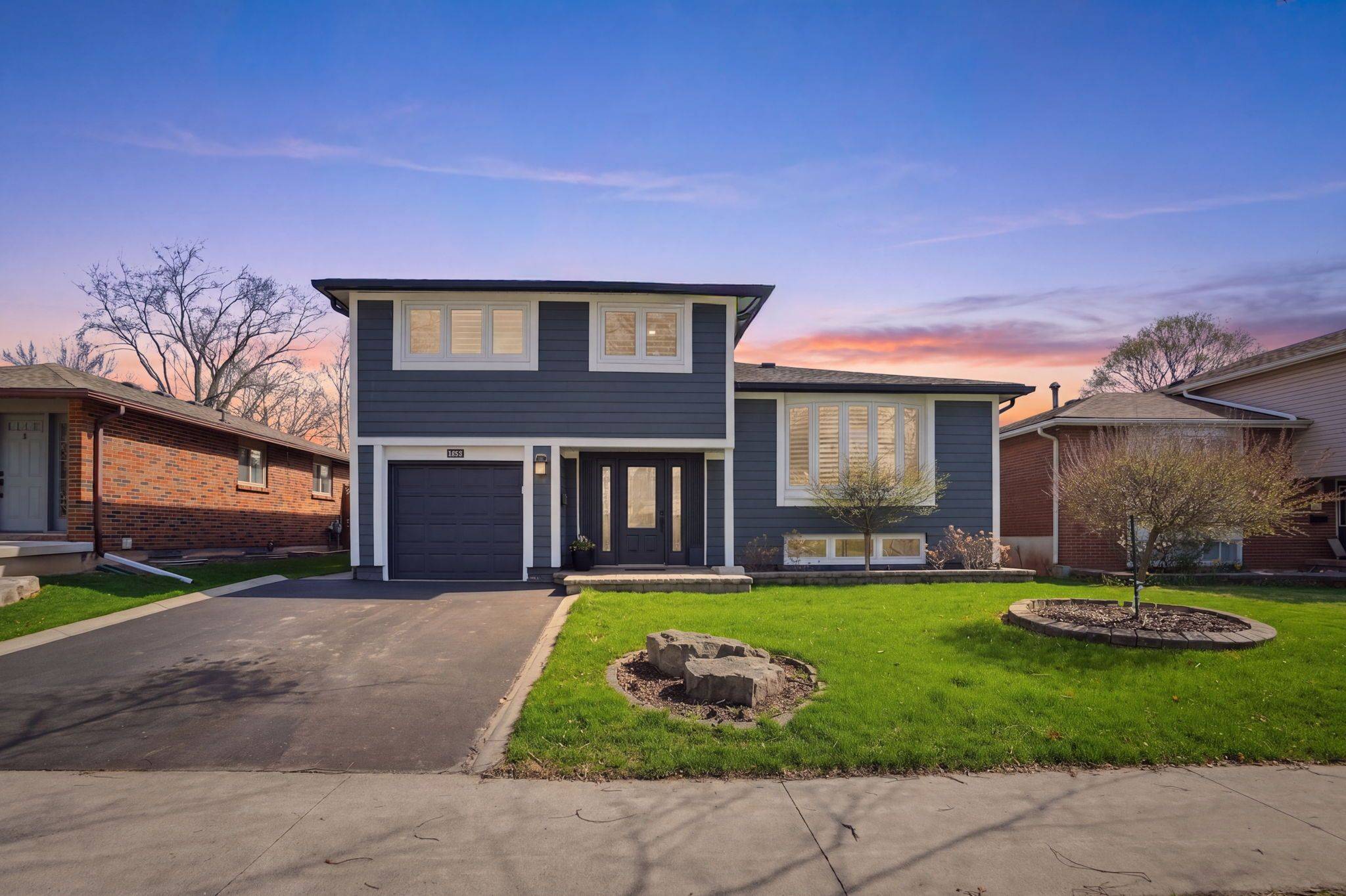 663 Mullin WAY, Burlington, ON L7L 4J6