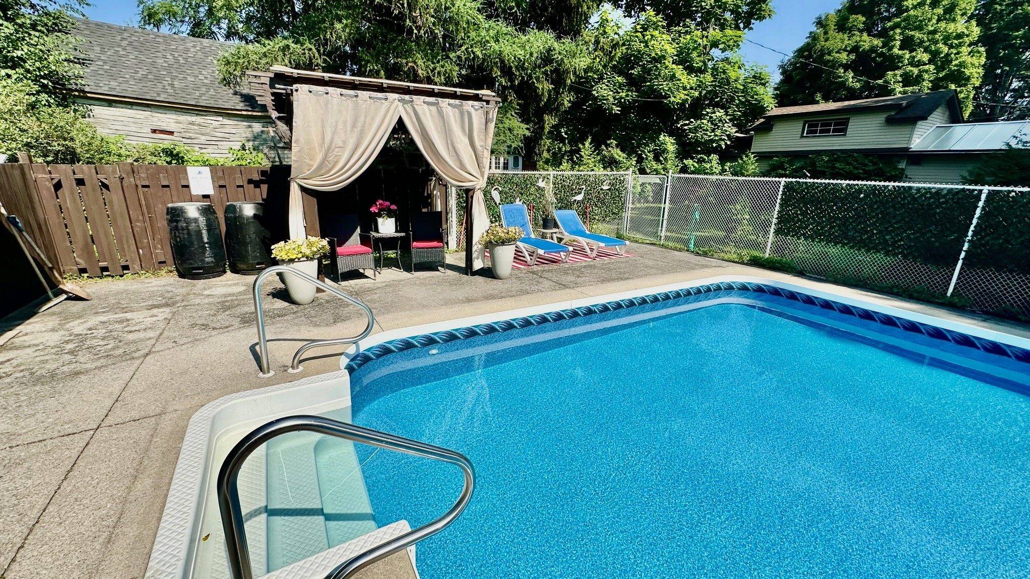 223 King ST W, Gananoque, ON K7G 2G7