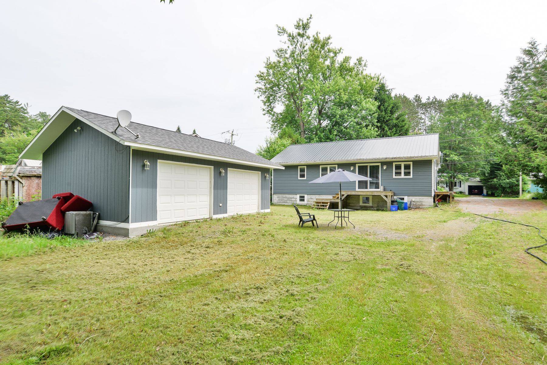 253 Maple ST, Bracebridge, ON P1L 1K3