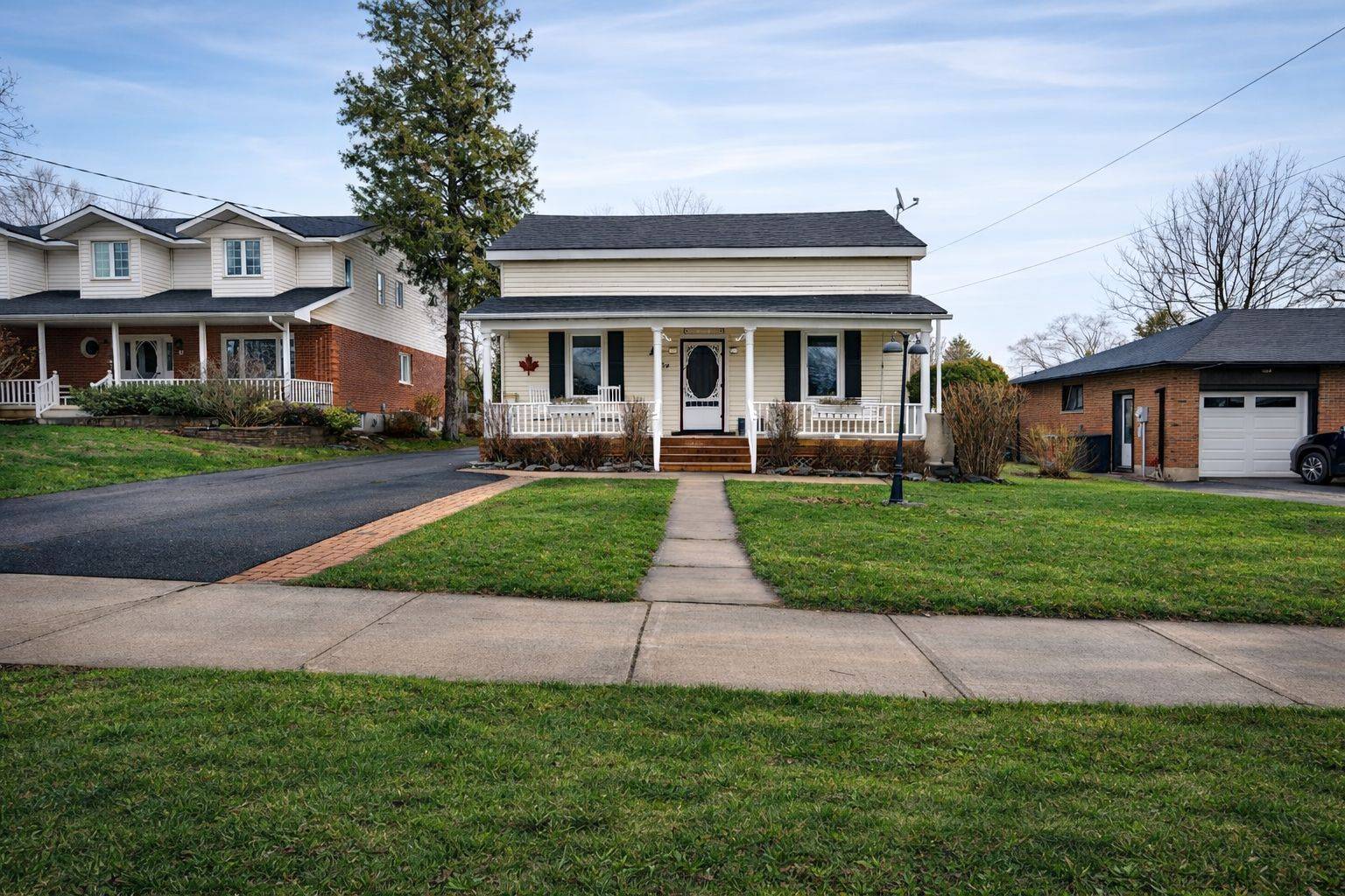 39 Centre ST, Brighton, ON K0K 1H0