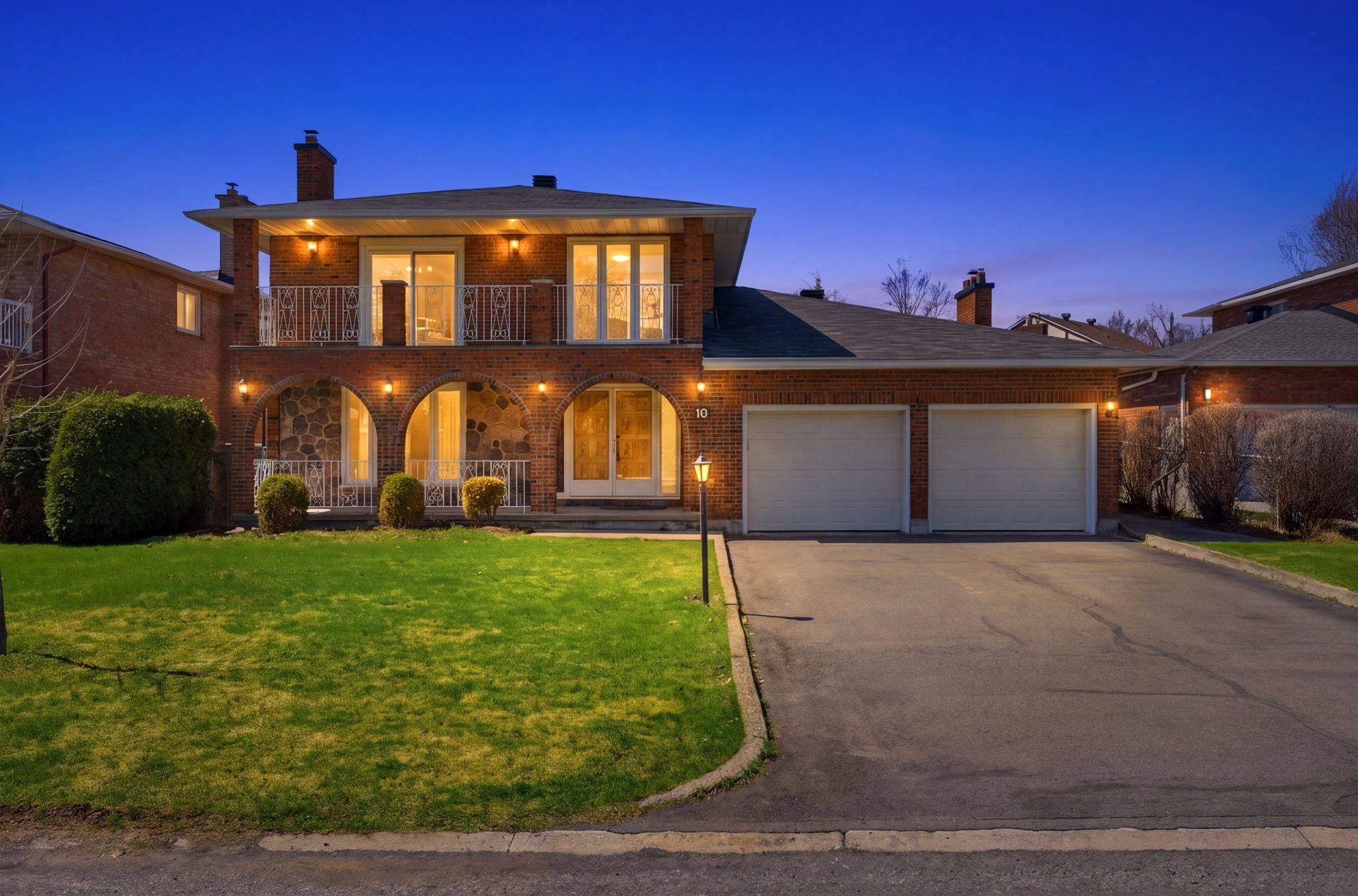 10 Parmalea CRES, Country Place - Pineglen - Crestview And Area, ON K2E 7J3