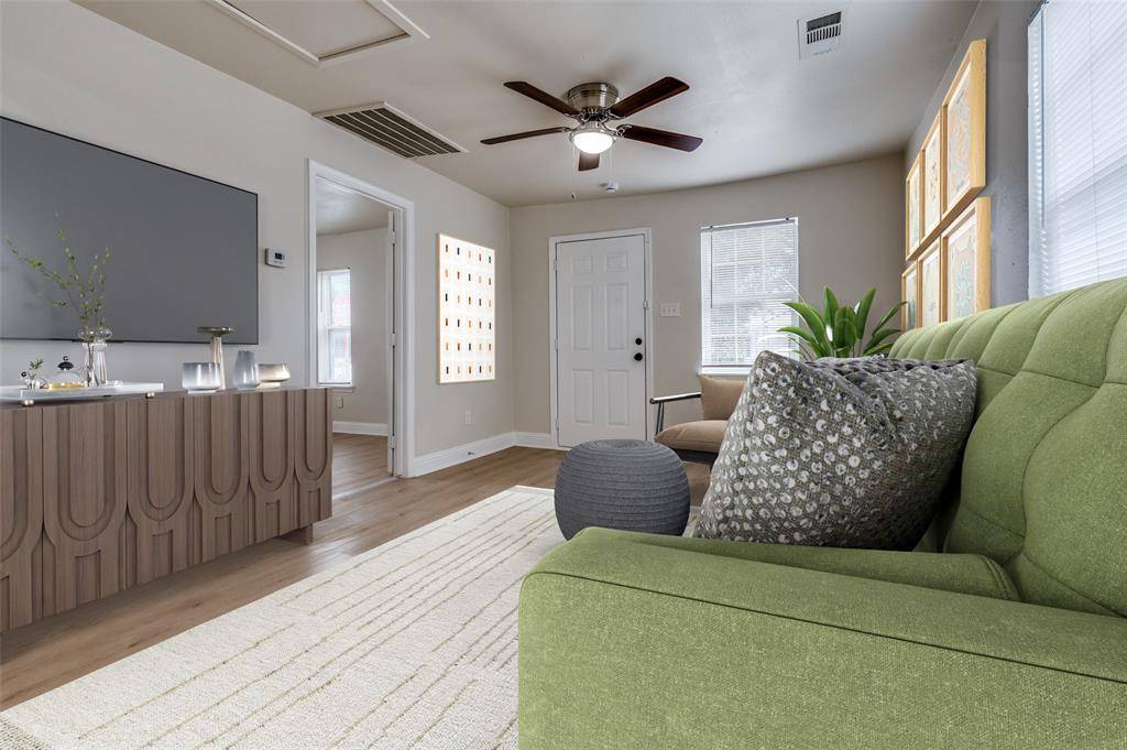 2415 Bethurum Avenue, Dallas, TX 75215