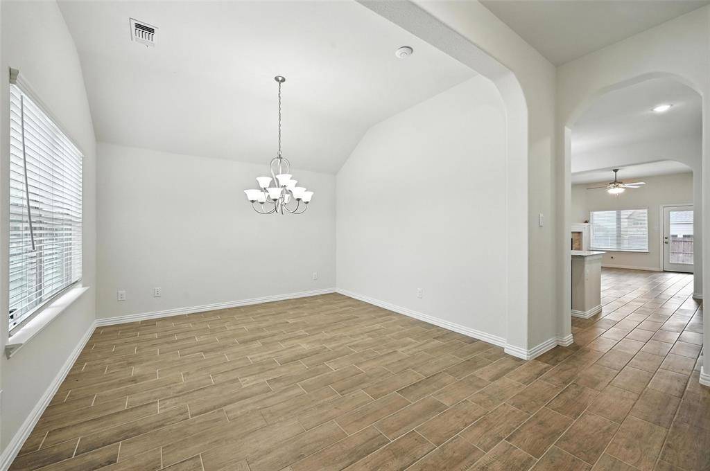 5 Pheasant Run, Sanger, TX 76266