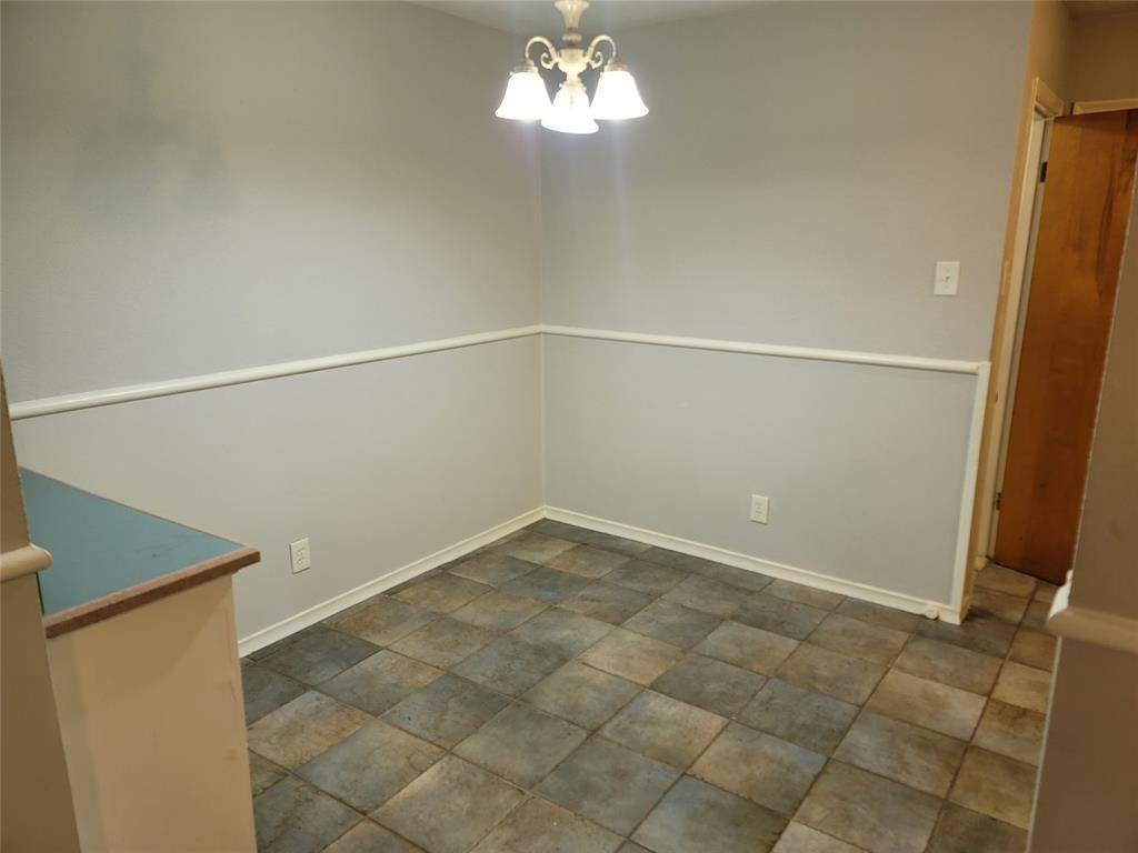 630 Woodacre Drive, Dallas, TX 75241