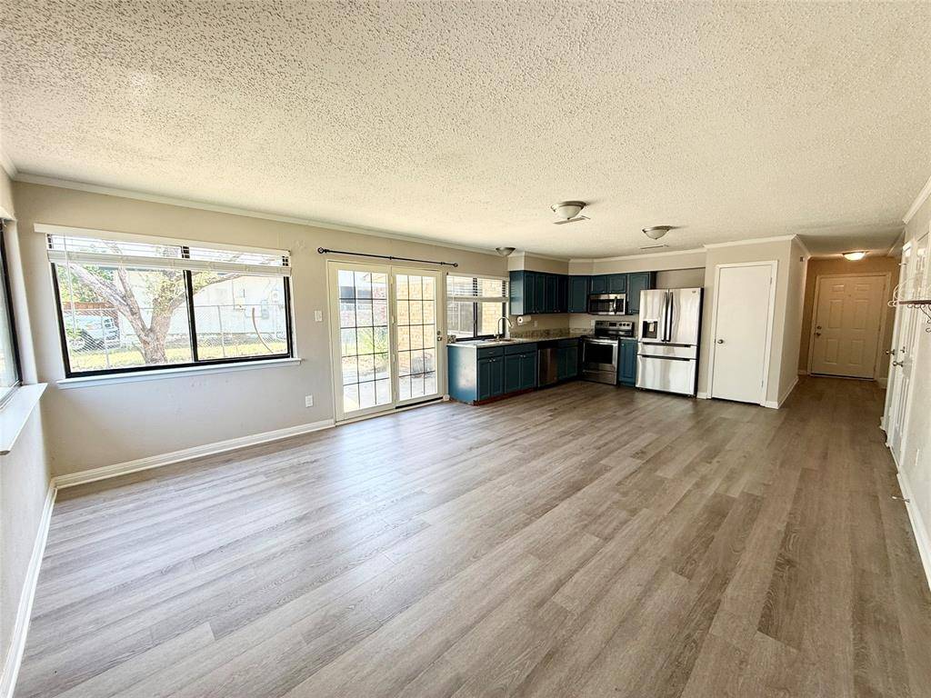 2107 Rockwood Drive, Carrollton, TX 75007