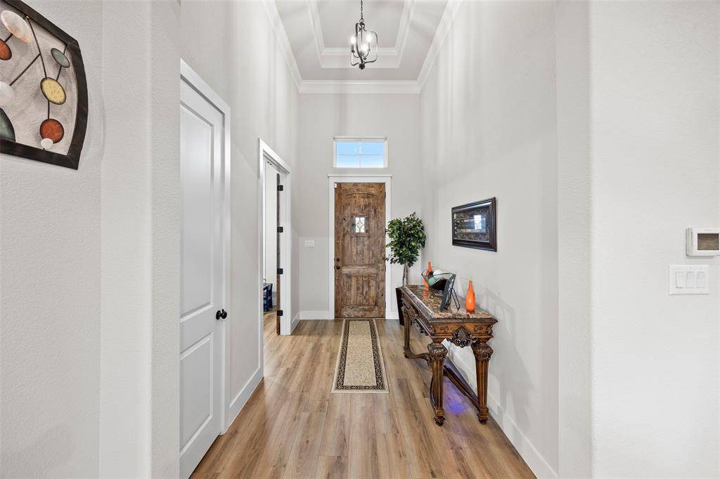 321 Rolling Meadows Drive, Waxahachie, TX 75165