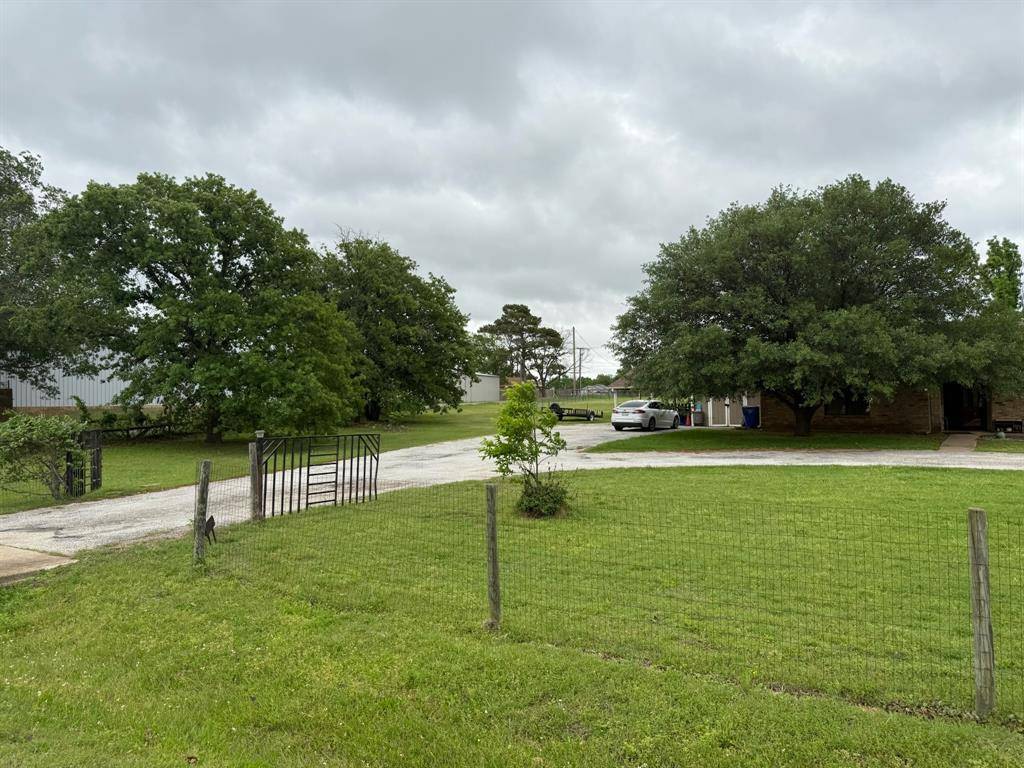 119 Wildwood Court, Mansfield, TX 76063