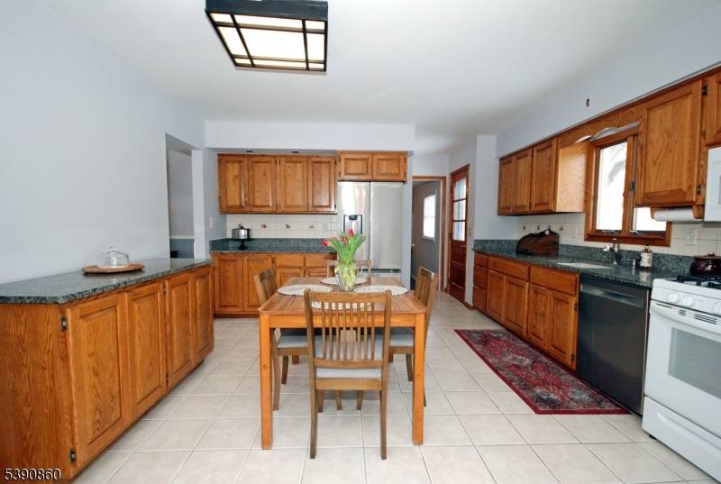 780 Township Line Rd, Hillsborough Twp., NJ 08844