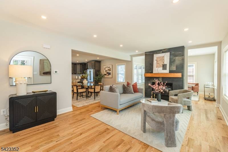 129 Essex Ave, Bloomfield Twp., NJ 07003