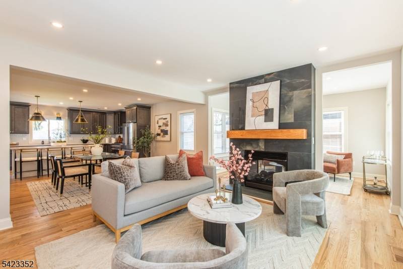 129 Essex Ave, Bloomfield Twp., NJ 07003