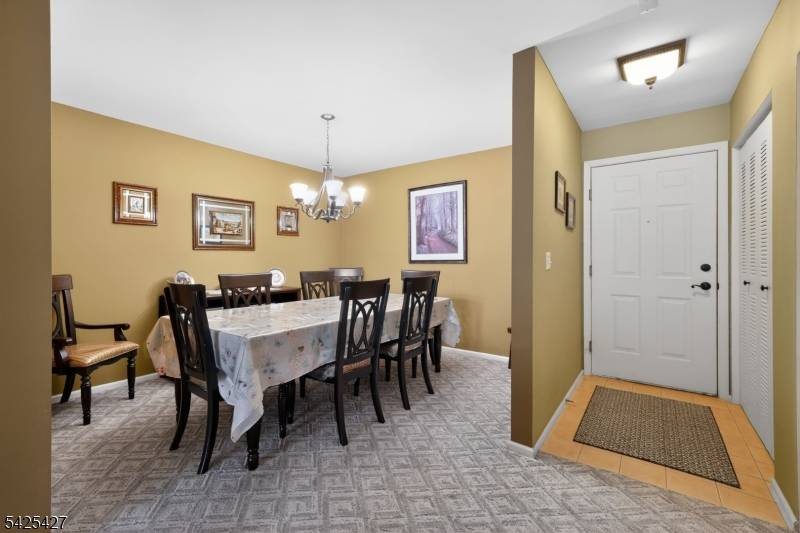 167 Falcon Ridge Way, Hamburg Boro, NJ 07419