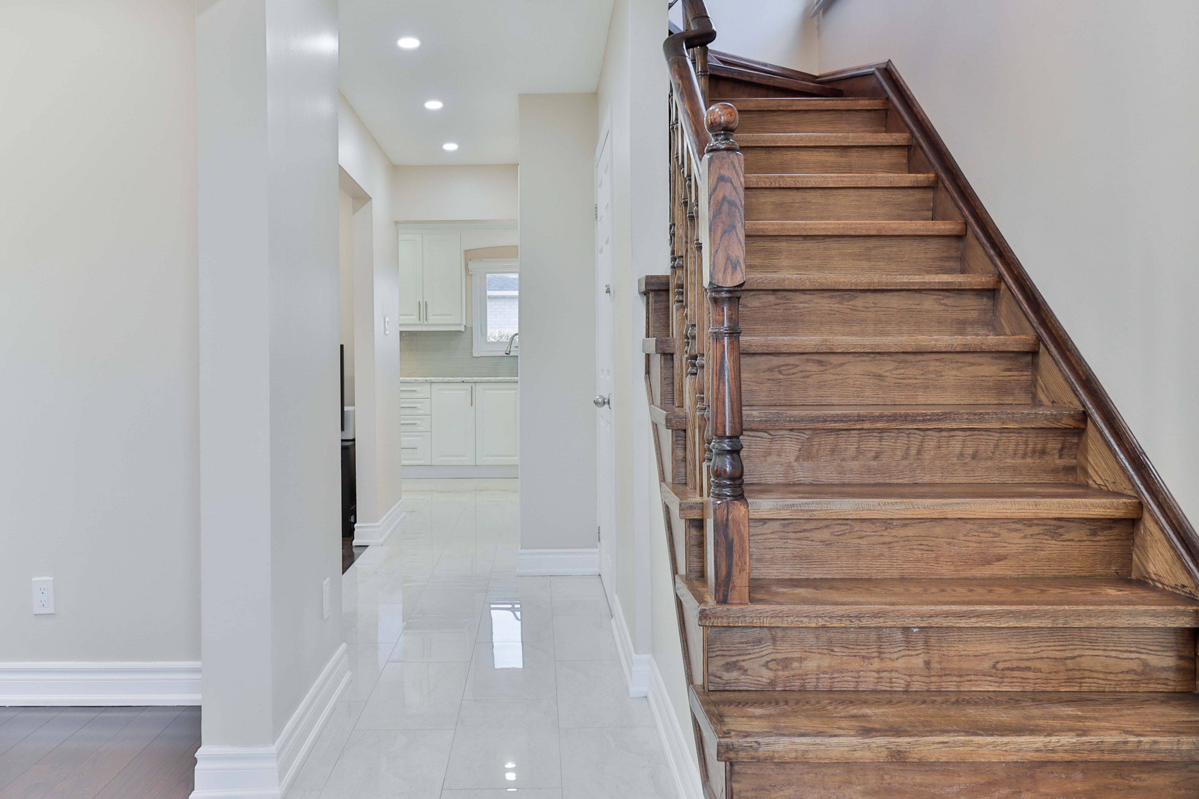 188 Large CRES, Ajax, ON L1T 2R2