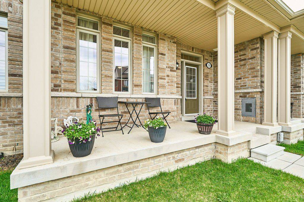 10 Drayton AVE, Ajax, ON L1T 0N9