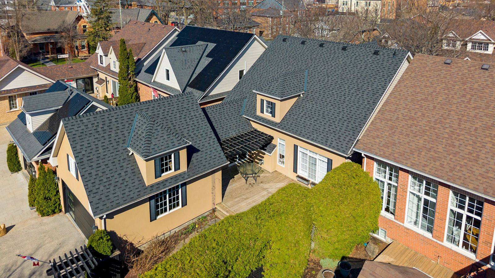 33 Callary CRES, Collingwood, ON L9Y 4X9