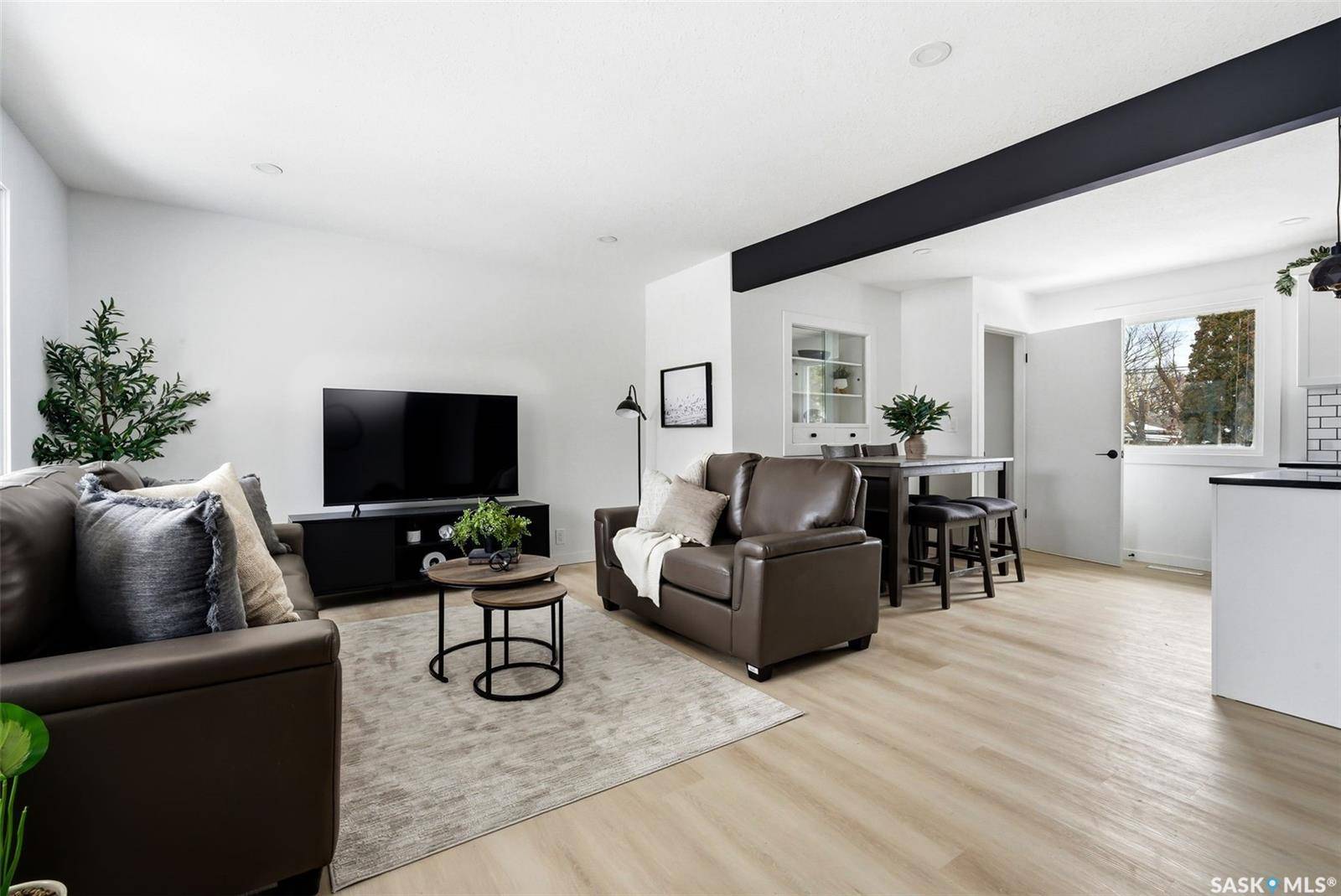 809 Horace STREET, Regina, SK S4T 5K9