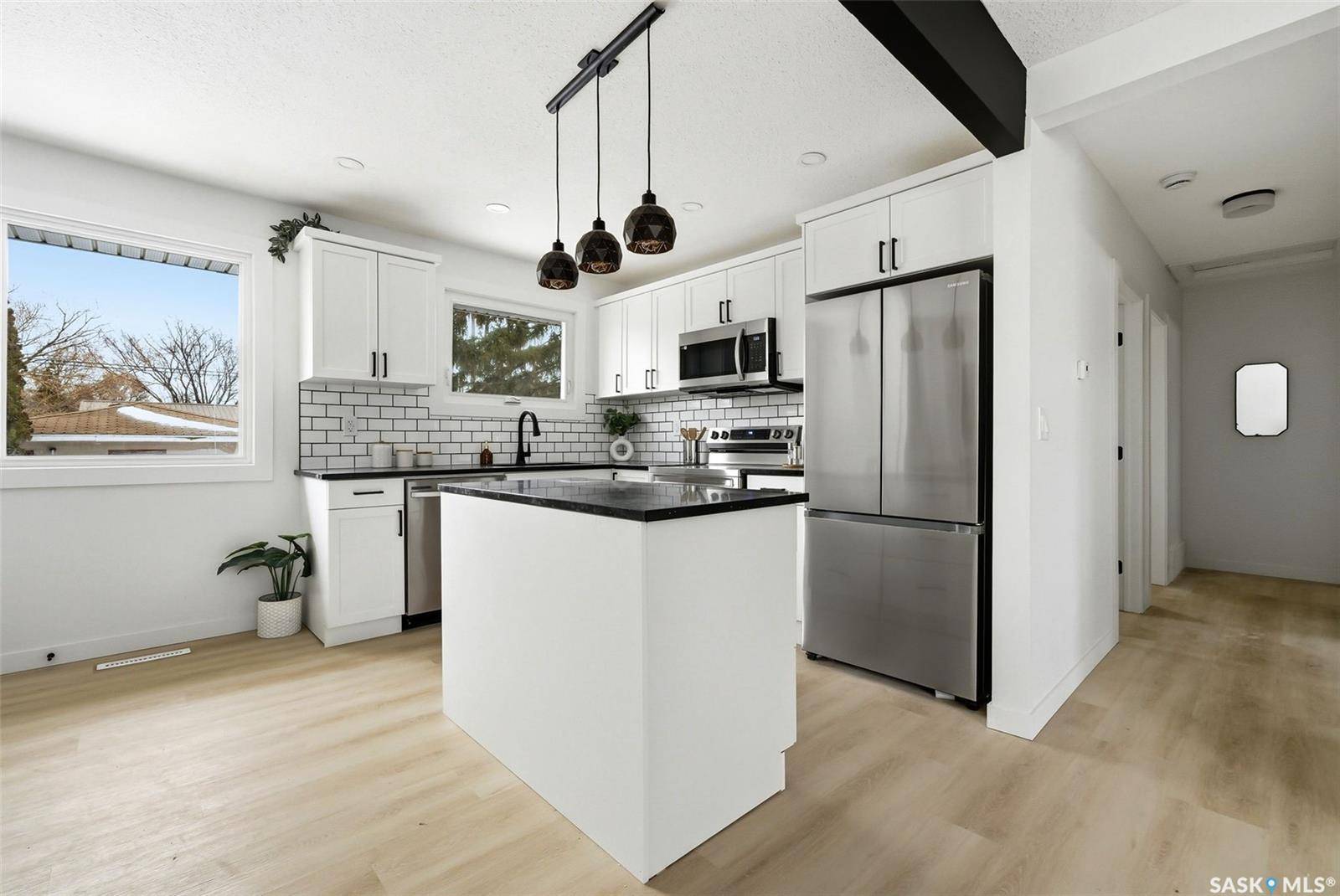 809 Horace STREET, Regina, SK S4T 5K9