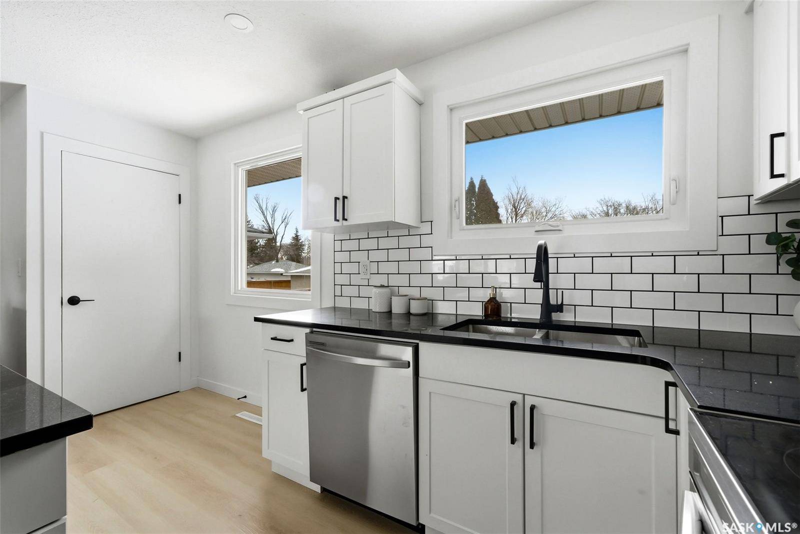 809 Horace STREET, Regina, SK S4T 5K9