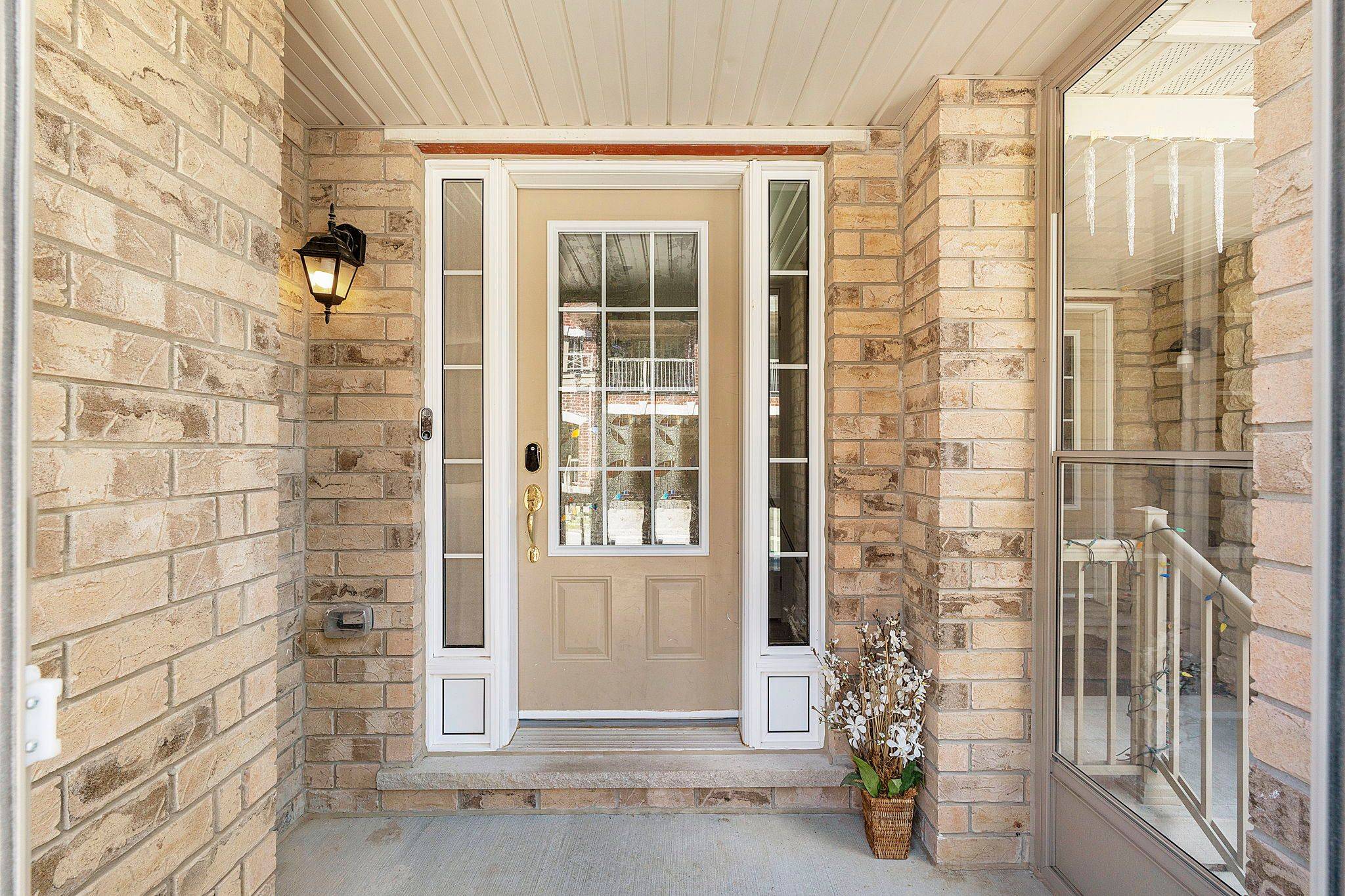 38 Miami GRV, Brampton, ON L6Z 0H7