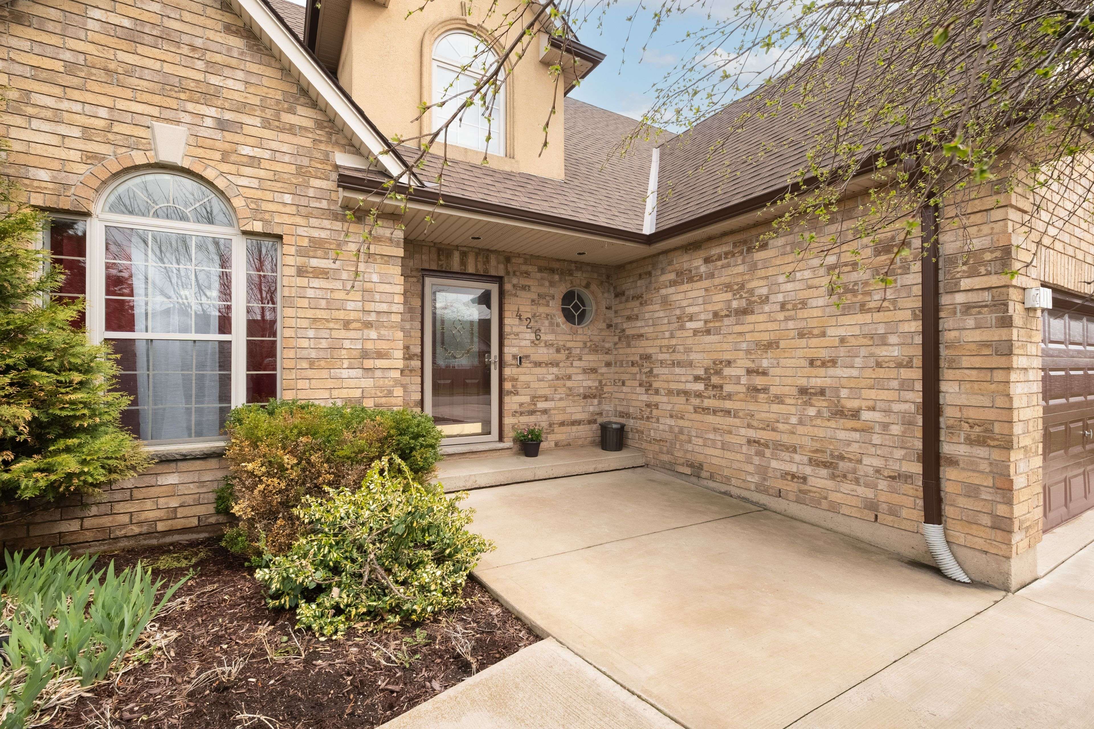 426 Barrington CT, Fort Erie, ON L0S 1N0