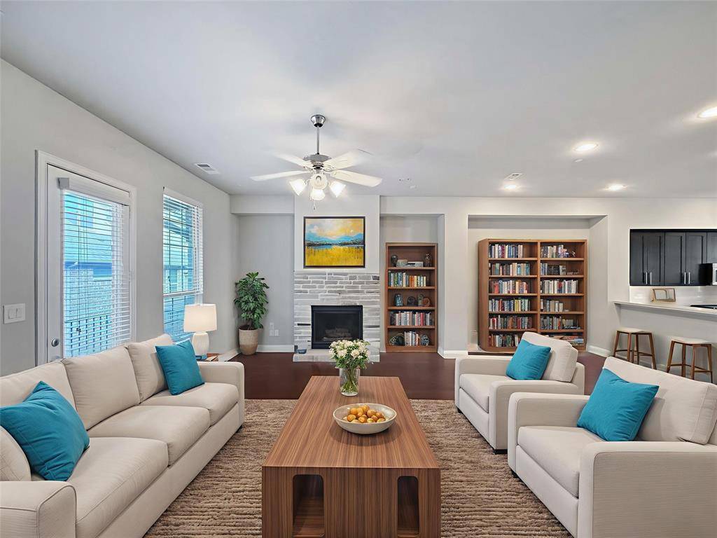 573 W Royal Lane, Irving, TX 75039