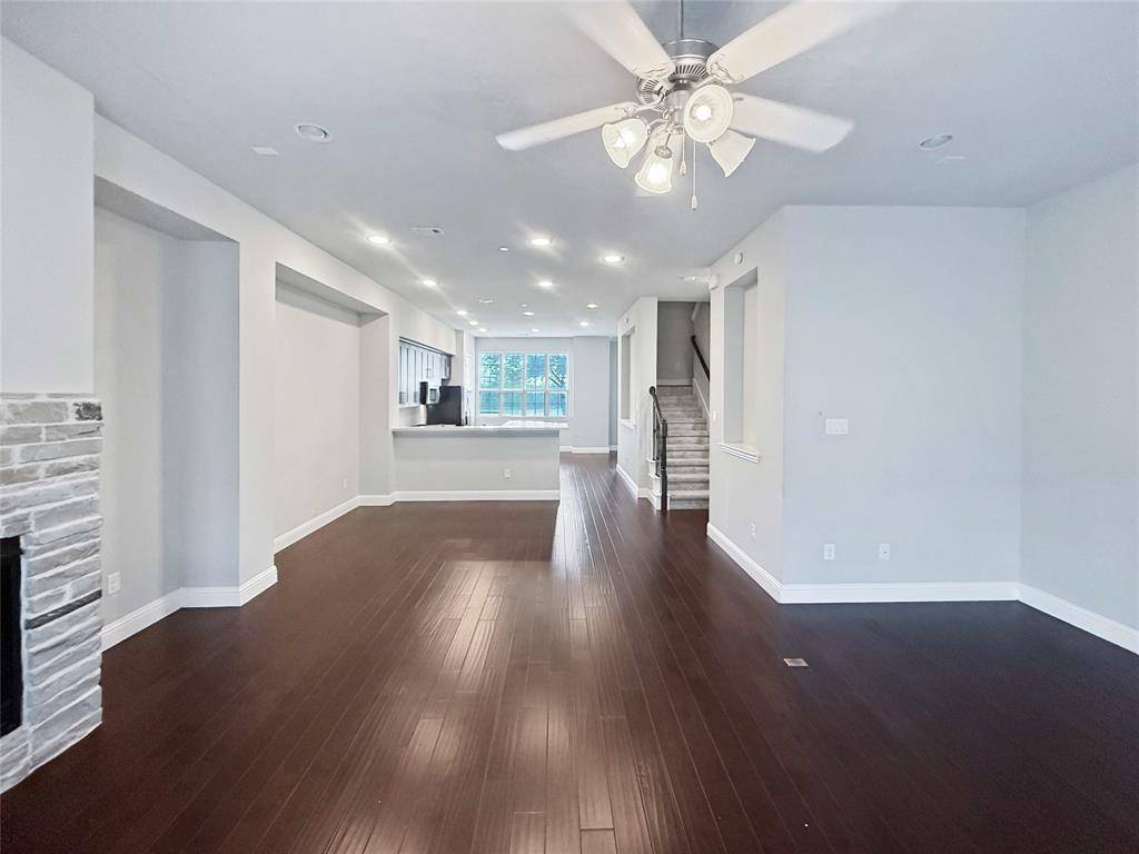 573 W Royal Lane, Irving, TX 75039