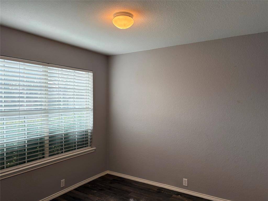 9011 King Ranch Drive, Cross Roads, TX 76227