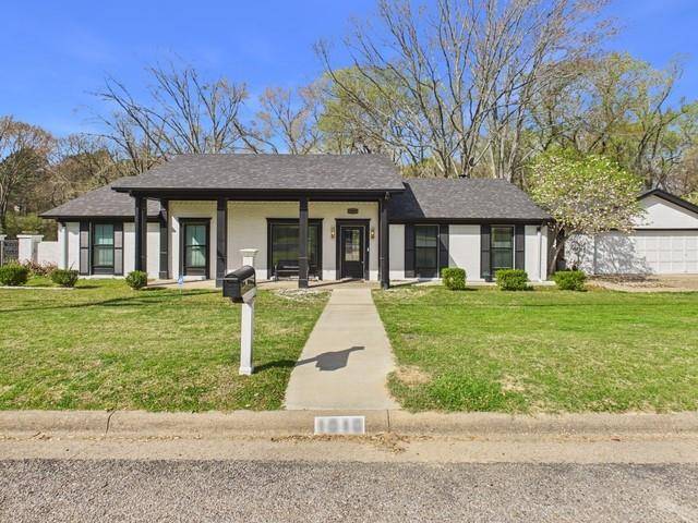 1010 Bel Air Drive, Athens, TX 75751