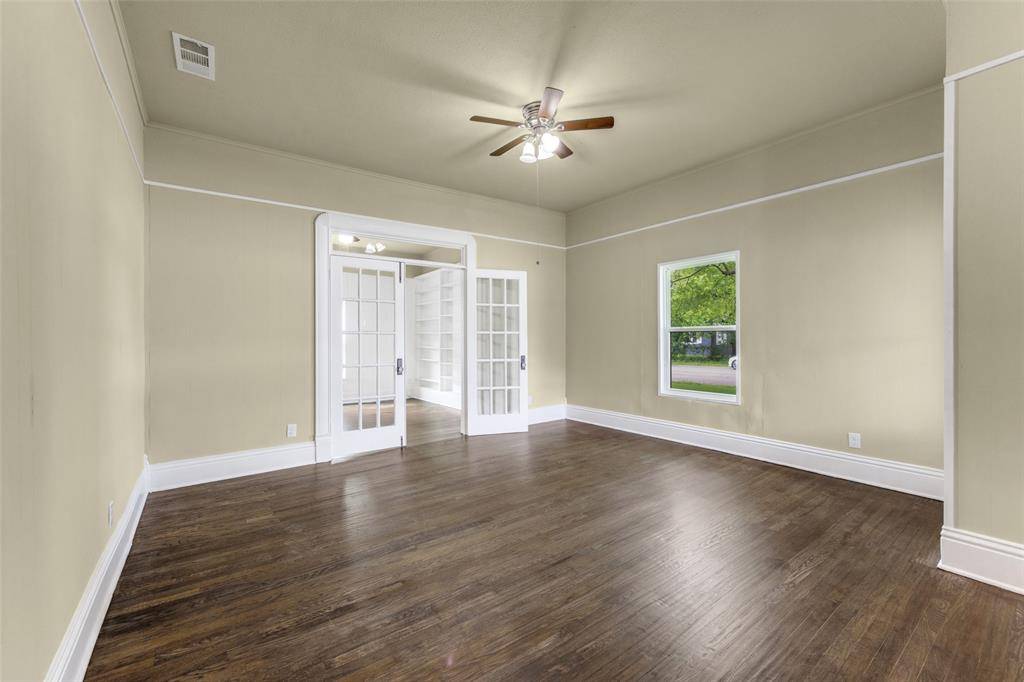 623 N Walnut Street, Sherman, TX 75090