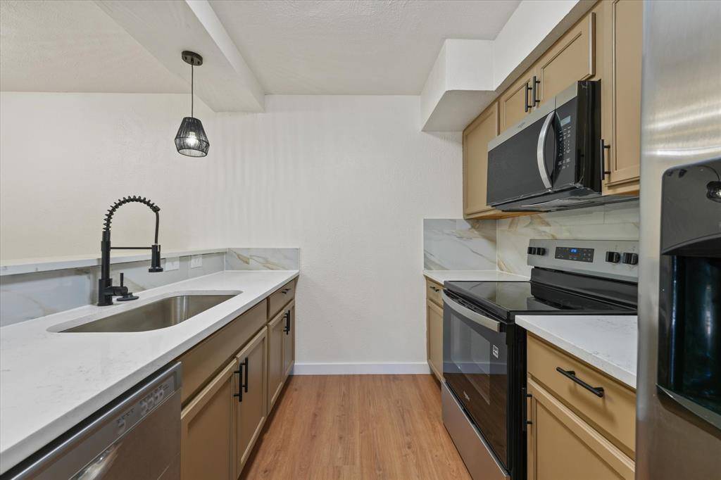 7510 Holly Hill Drive #152, Dallas, TX 75231