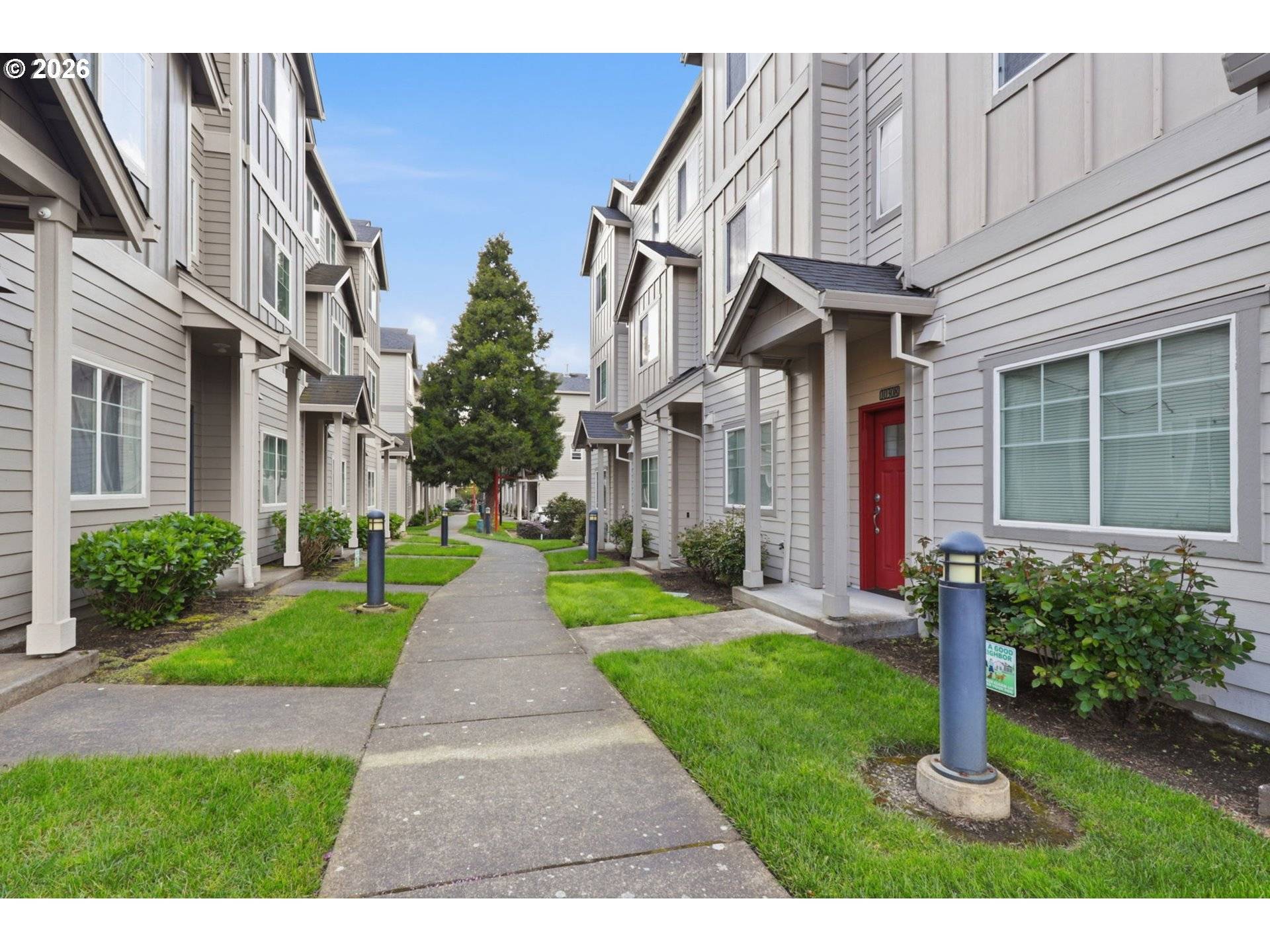 10308 SW HOLLYRIDGE LN, Beaverton, OR 97005