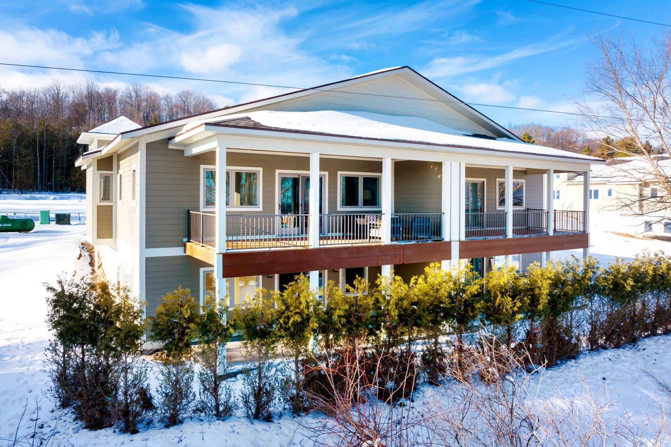 758 Waypoint CIR, Suttons Bay Twp, MI 49682