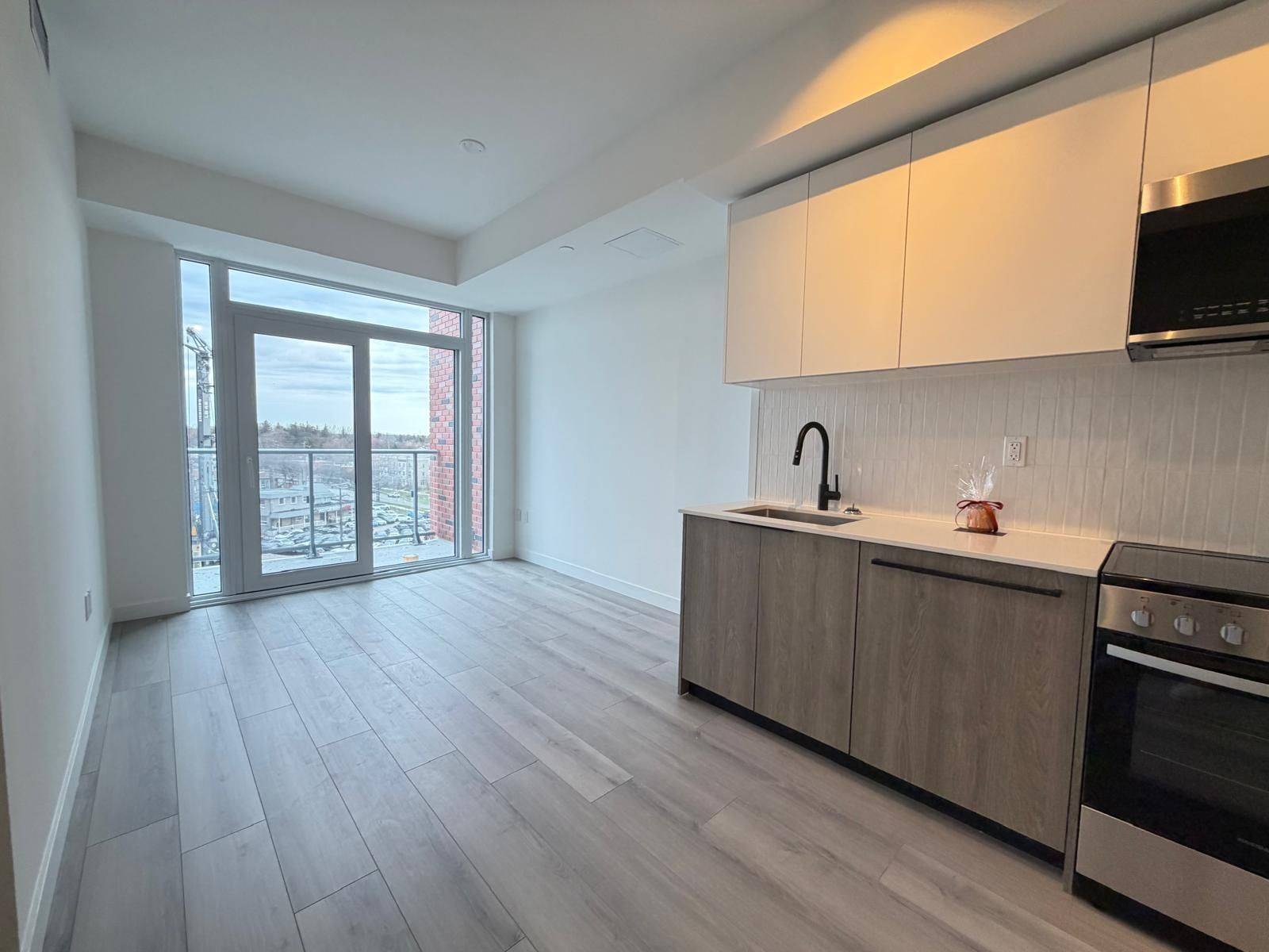 1635 MILITARY TRL #517, Toronto E10, ON M1C 1B2