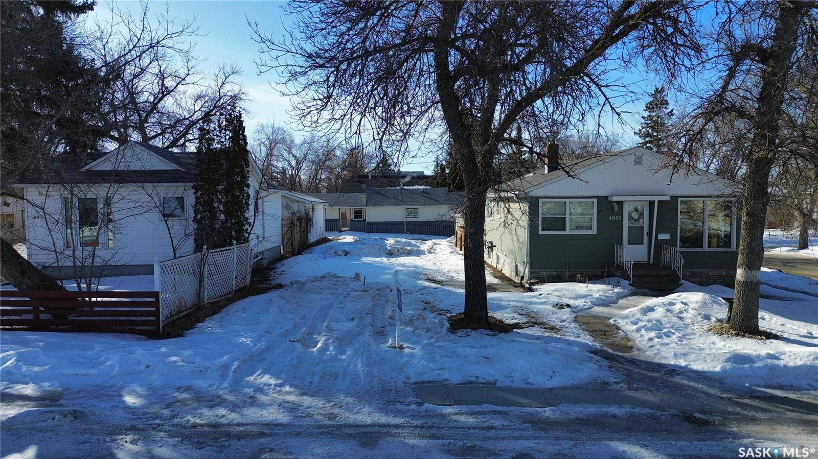 4935 8th AVENUE, Regina, SK S4T 0W2
