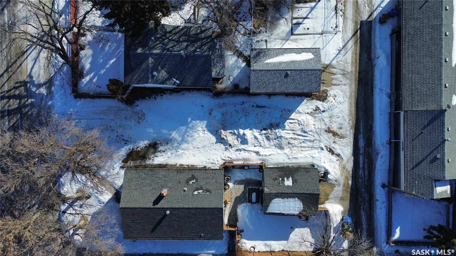 4935 8th AVENUE, Regina, SK S4T 0W2