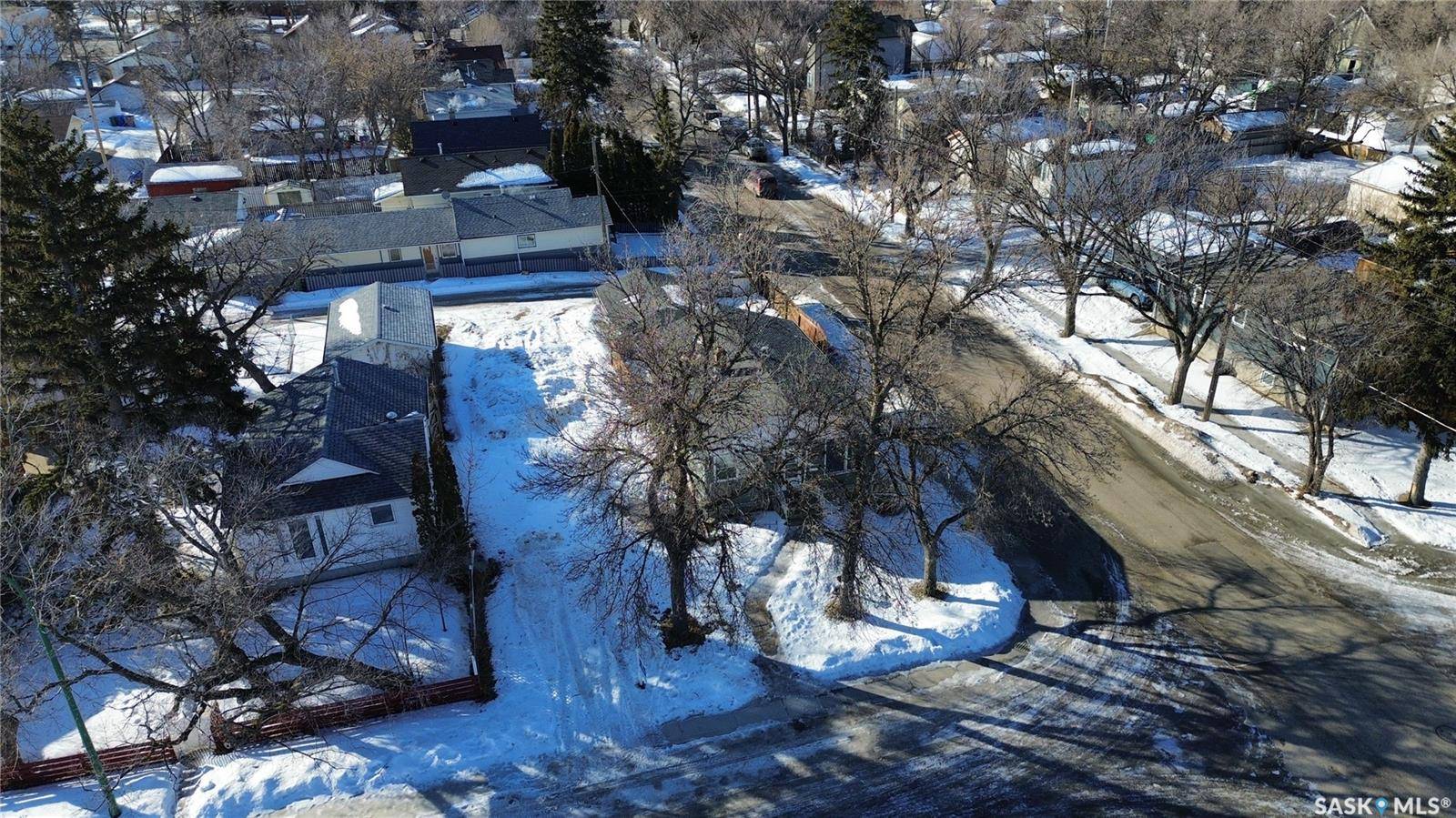 4935 8th AVENUE, Regina, SK S4T 0W2