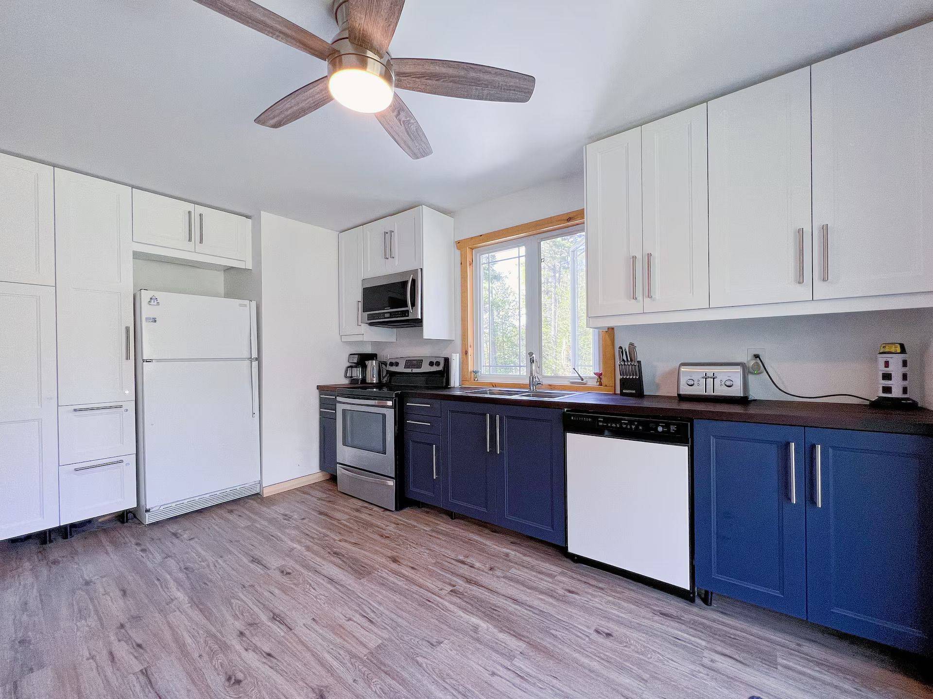 606 Rye RD, Parry Sound Remote Area, ON P0A 1X0