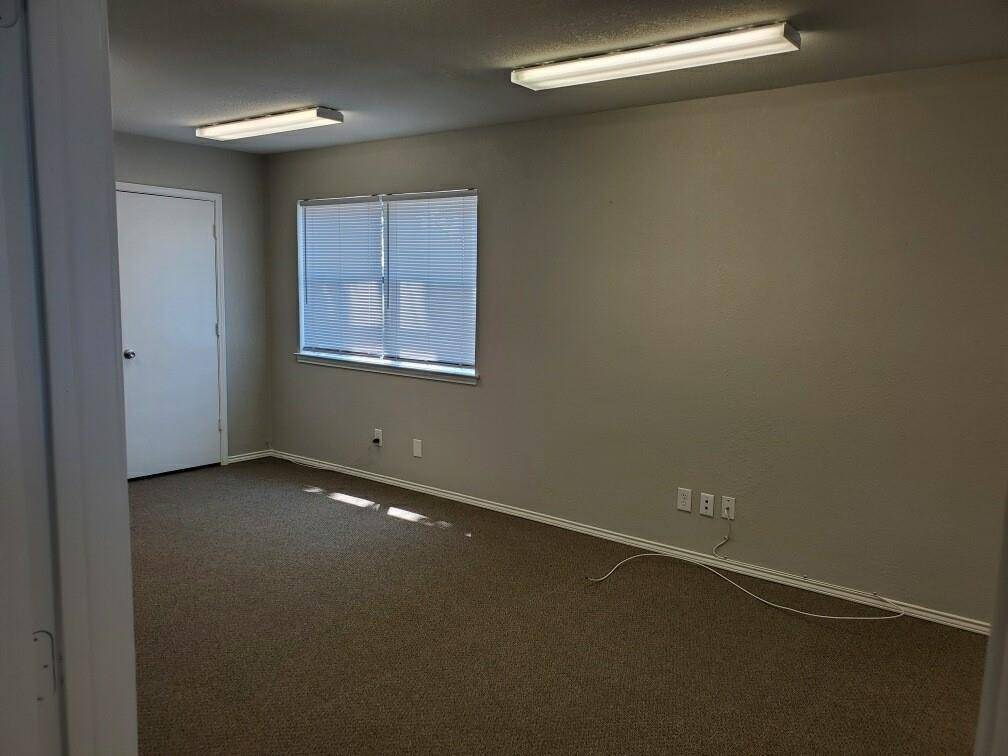 700 Londonderry Lane #200, Denton, TX 76205