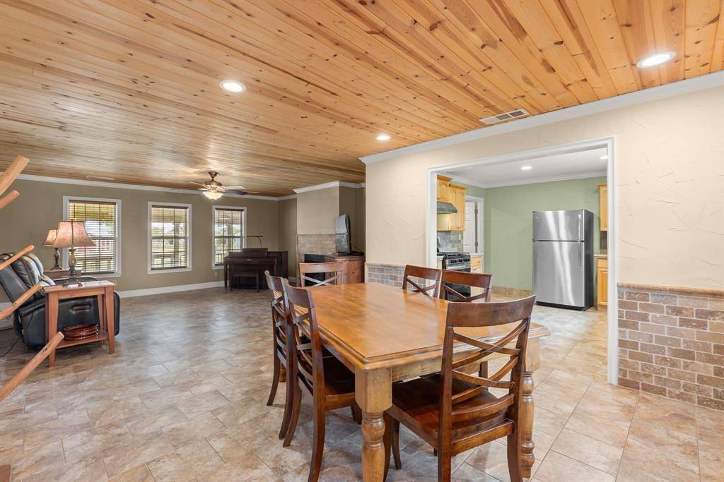 4642 County Road 2706, Caddo Mills, TX 75135