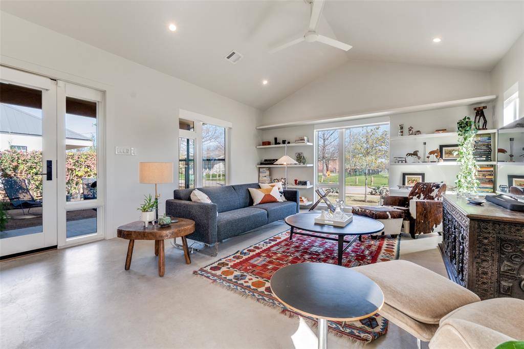 1006 Mcbroom Street, Dallas, TX 75212