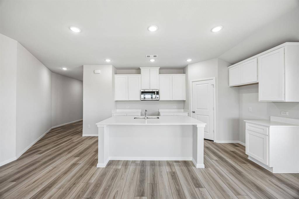 422 Lana Drive, Seagoville, TX 75159