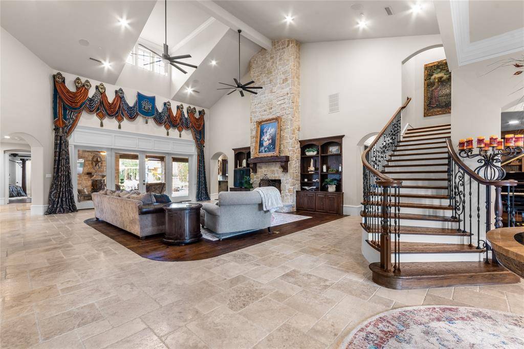 723 Bending Oak Trail, Fairview, TX 75069