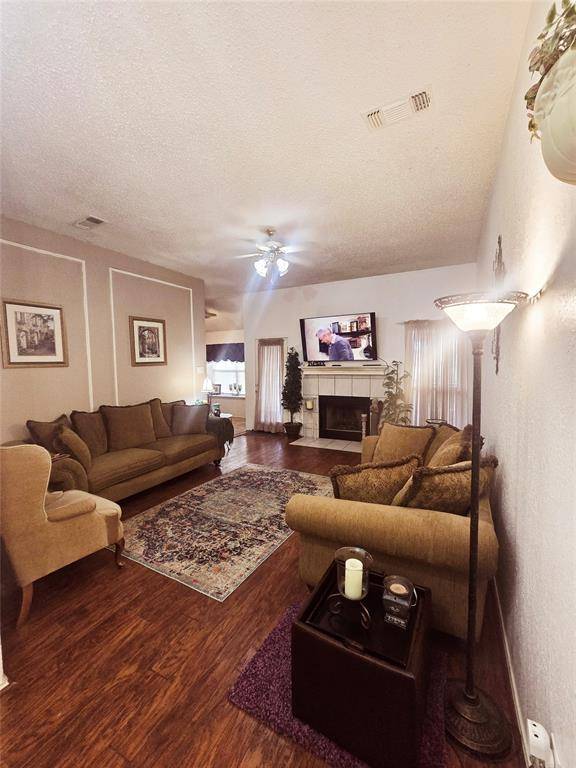 1115 Parker Court, Cedar Hill, TX 75104