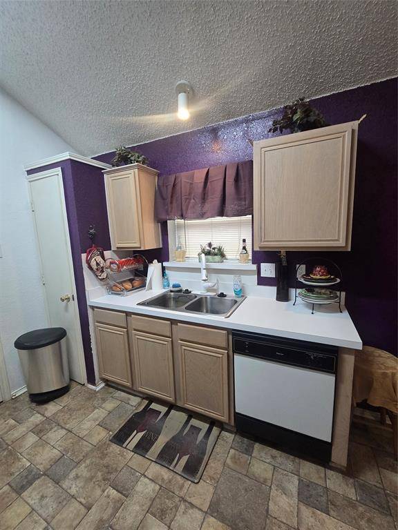 1115 Parker Court, Cedar Hill, TX 75104