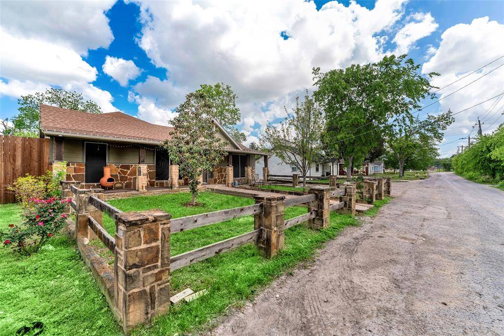 312 Bryan Drive, Garland, TX 75042