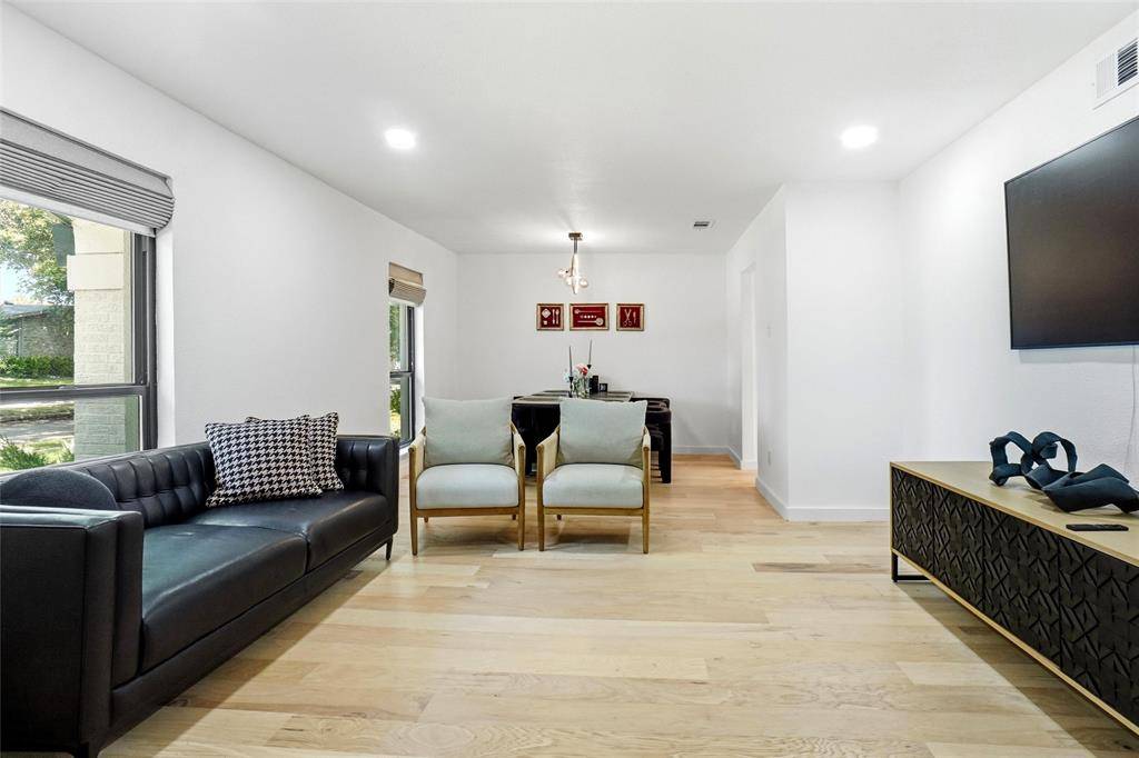 1820 Castille Drive, Carrollton, TX 75007