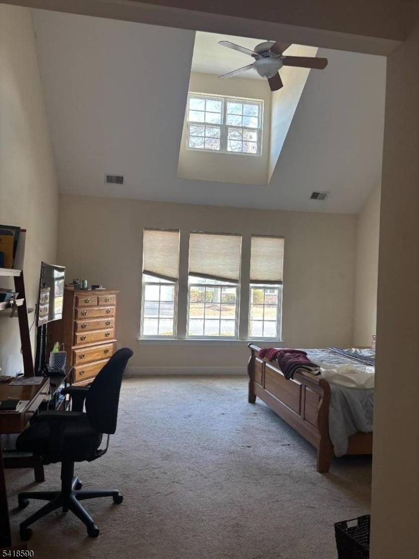 14 Fehervari Ct, Franklin Twp., NJ 08873