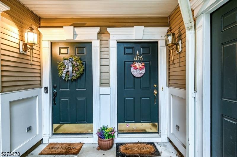 106 Rock Creek Dr, Clifton City, NJ 07014