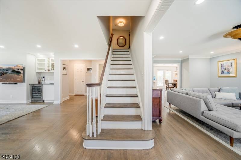 95 Silver Spring Rd, Millburn Twp., NJ 07078