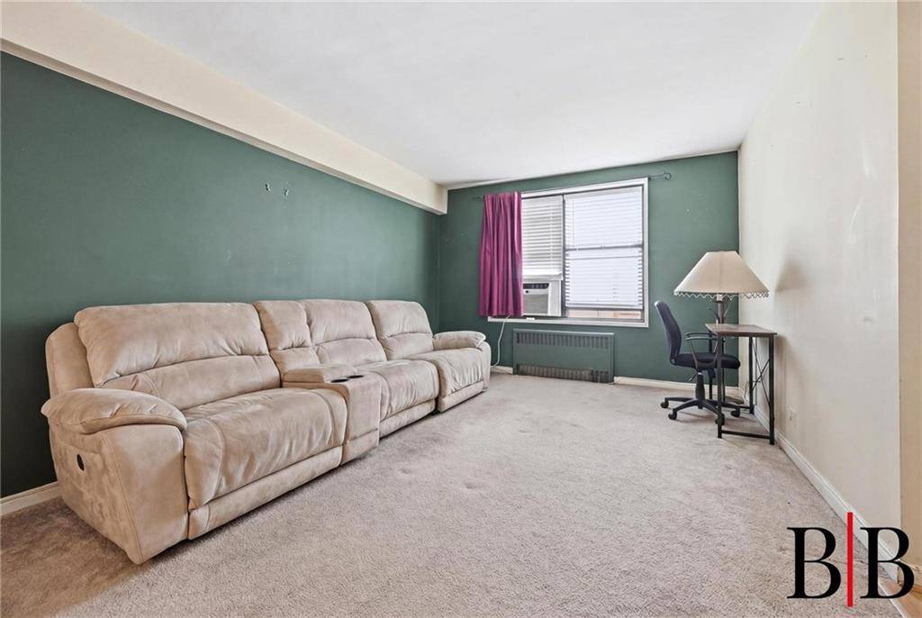 2310 Ocean Pkwy #3E, Brooklyn, NY 11223
