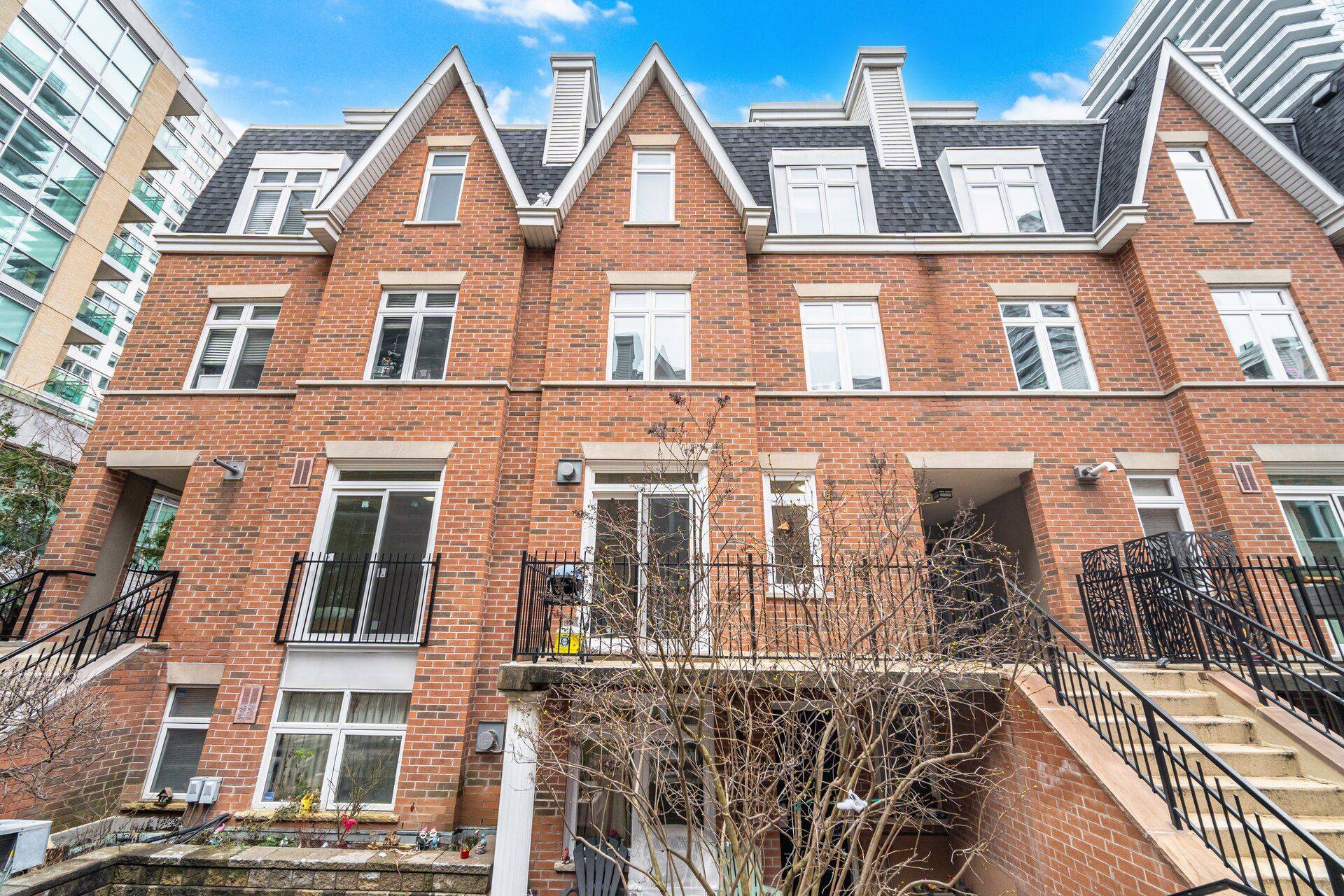 83 Lillian ST #25, Toronto C10, ON M4S 2H7